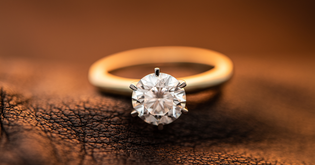 How Many Carats Should an Engagement Ring Be
