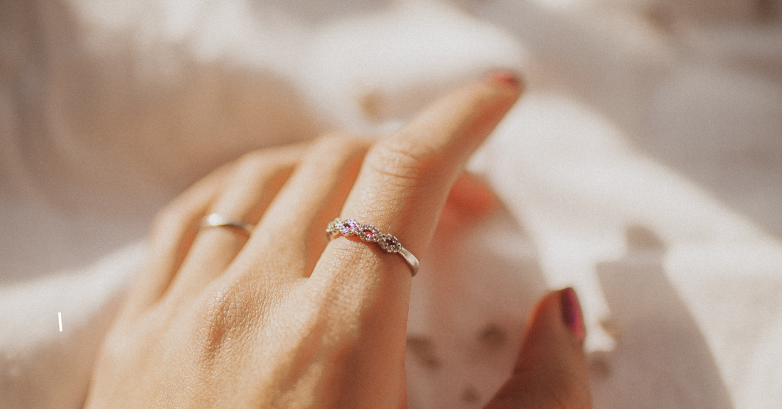 Which Hand Does the Engagement Ring go on