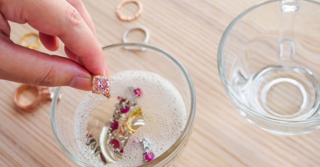 how to Clean Engagement Rings