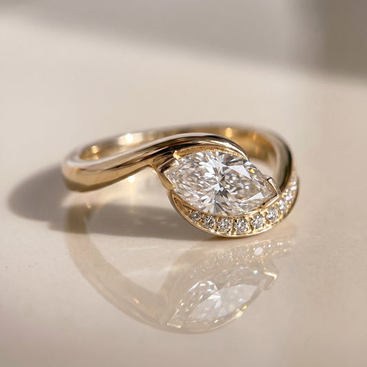 Oval Solitaire Engagement Ring – 2 CT Moissanite Diamond