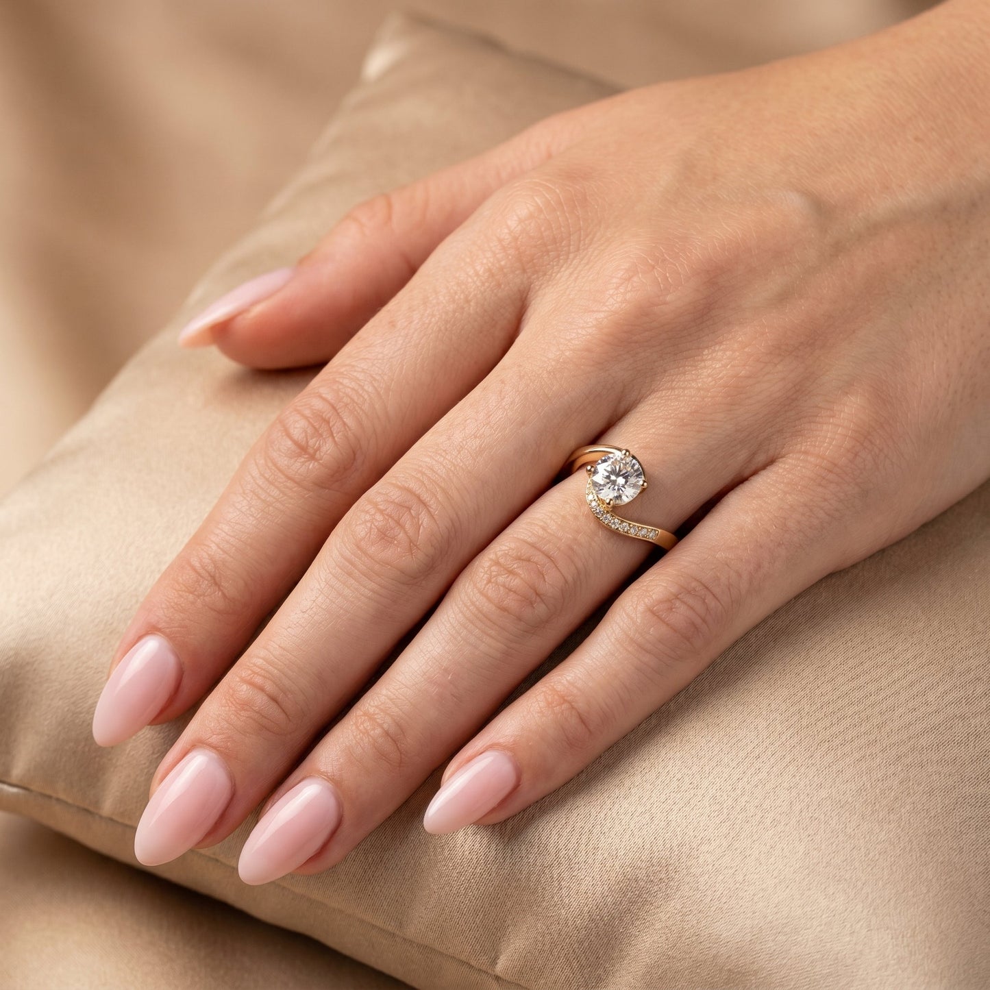 Oval Solitaire Engagement Ring – 2 CT Lab Grown Diamond