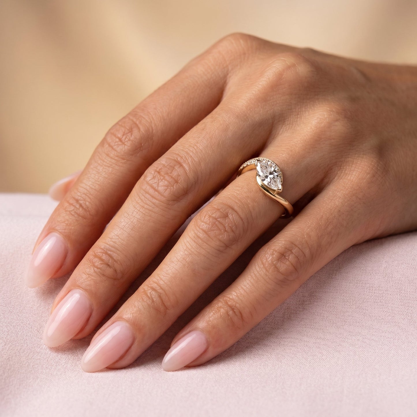 Oval Solitaire Engagement Ring – 2 CT Moissanite Diamond