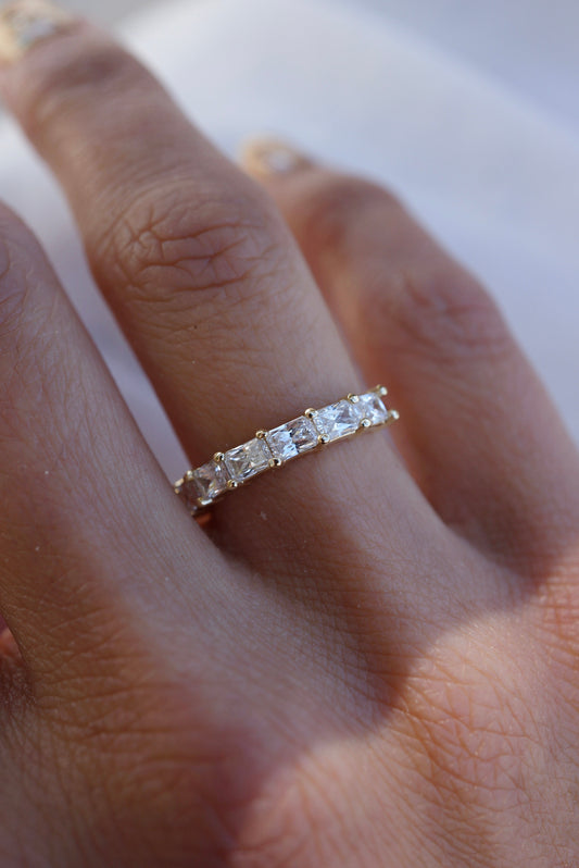 0.35 TCW Round Diamond Curved Pave DEF/VVS Lab Grown Wedding Band