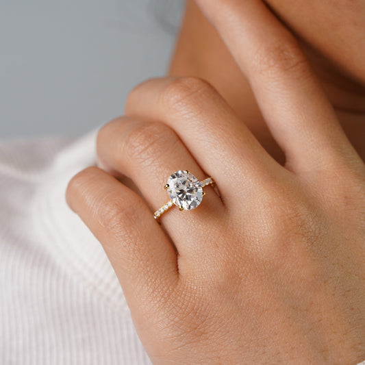 Oval Solitaire Engagement Ring – 2 CT Lab Grown Diamond