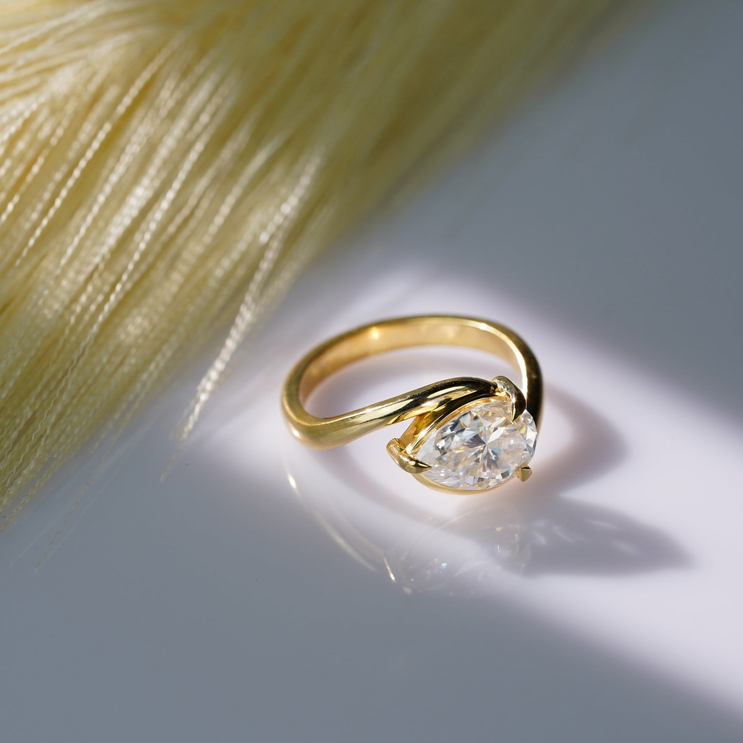 Oval Solitaire Engagement Ring – 2 CT Lab Grown Diamond