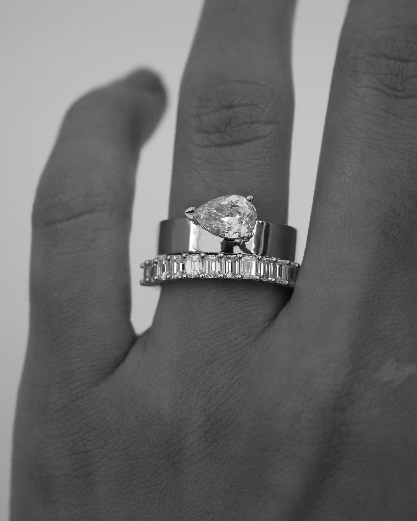 0.13 TCW Round Twisted Moissanite Wedding Band
