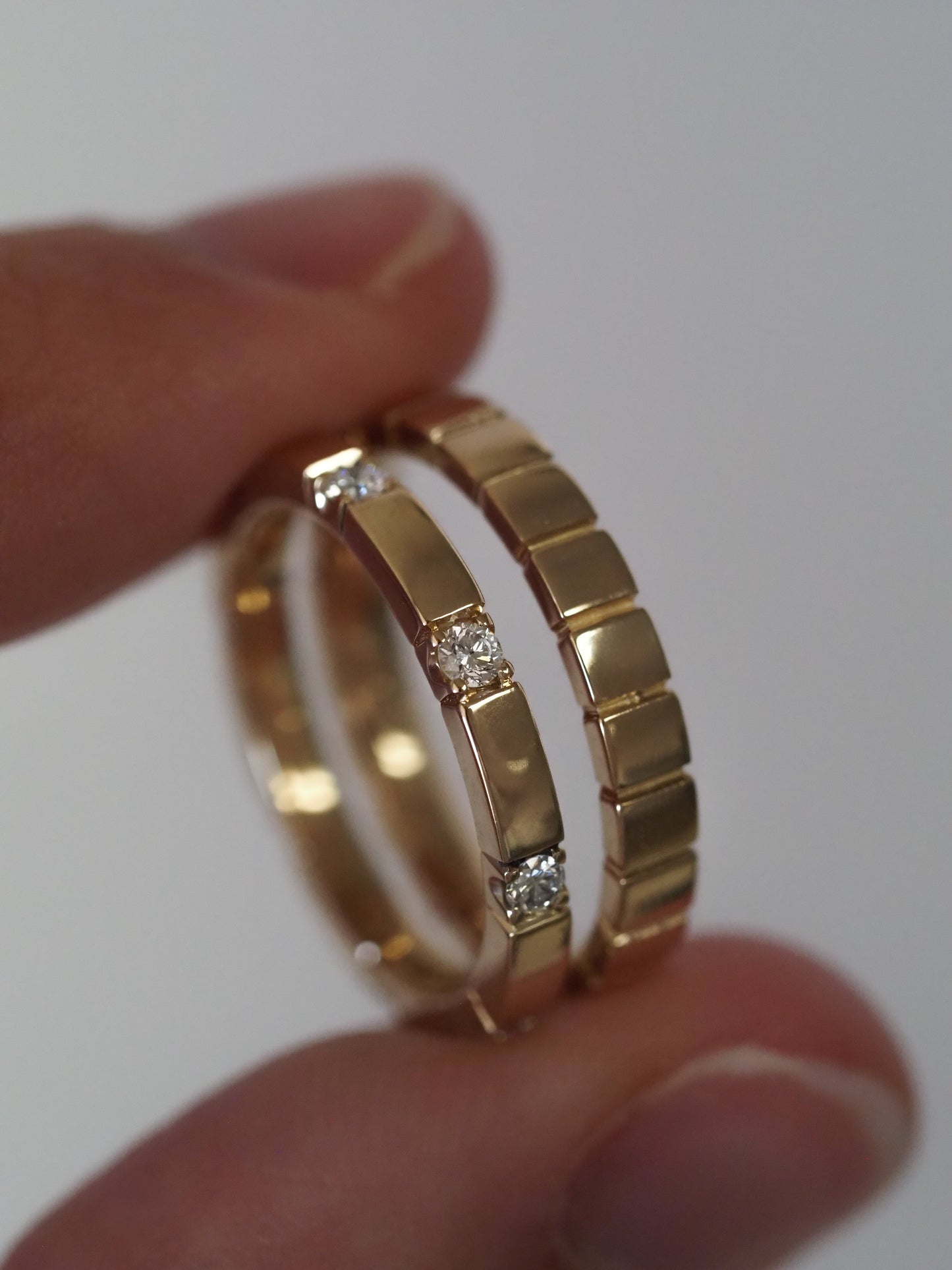 0.13 TCW Round Twisted Moissanite Wedding Band