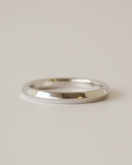 0.13 TCW Round Twisted Moissanite Wedding Band