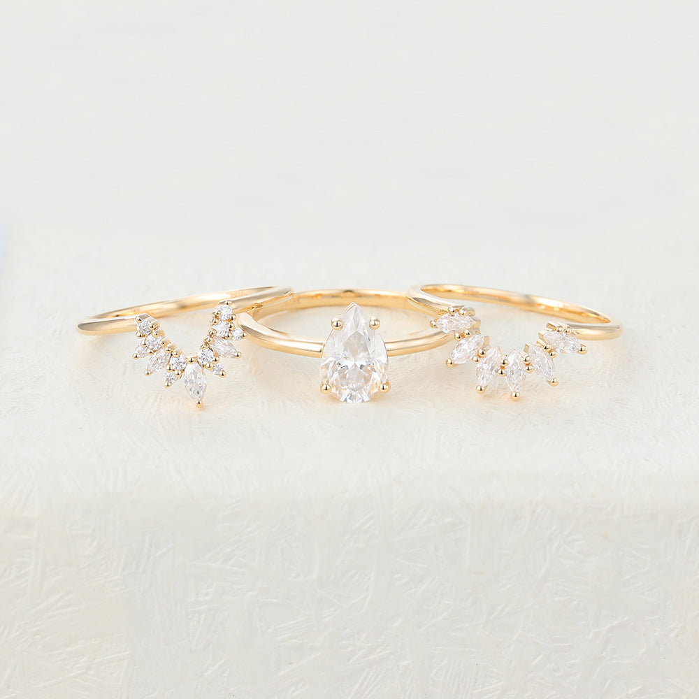 1.50 CT Pear Moissanite Solitaire Bridal Ring Set 6