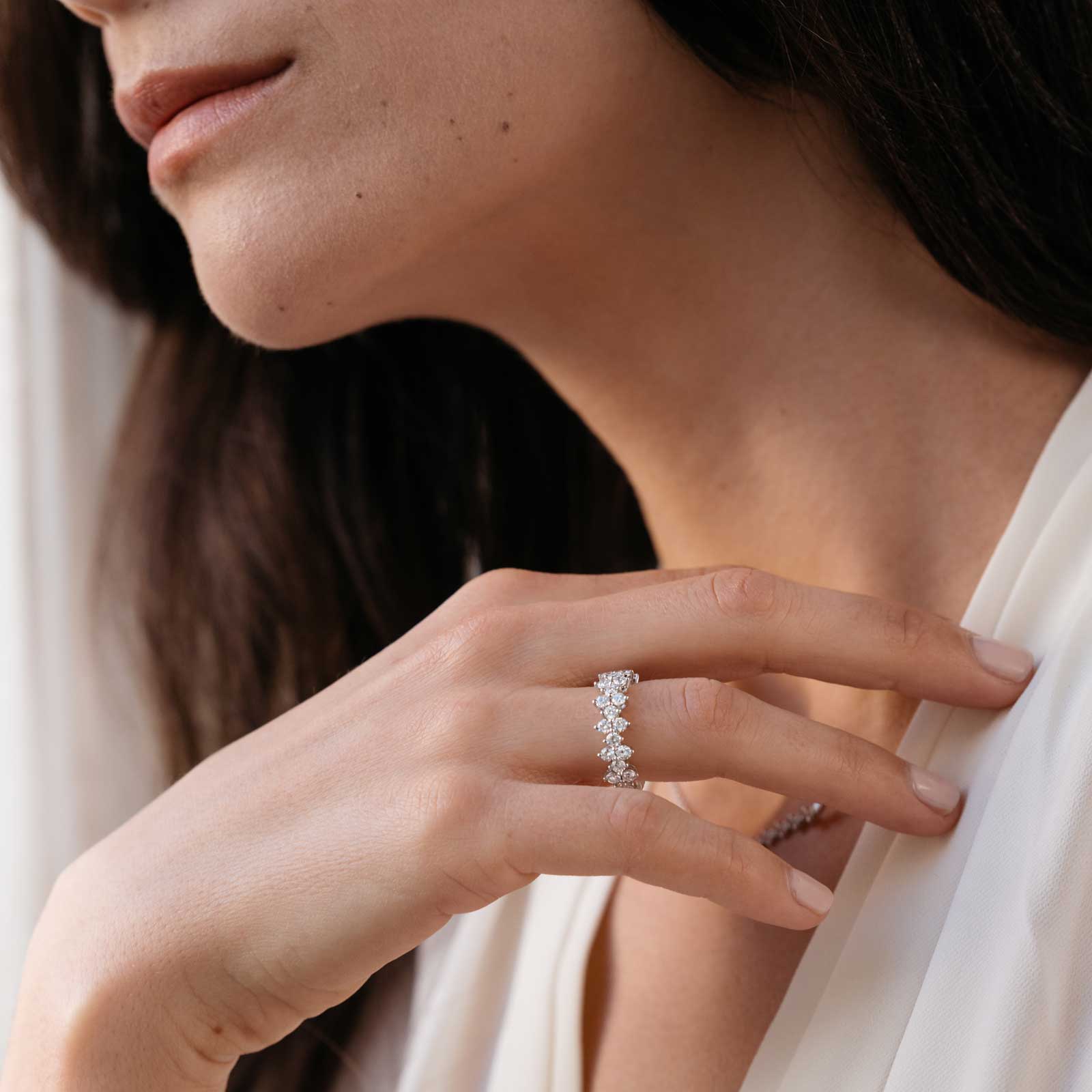 2.0 CT Round Shaped Moissanite Cluster Wedding Band 4