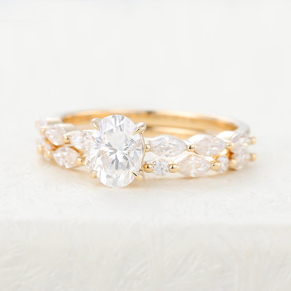 0.84 CT Oval Moissanite Solitaire Bridal Ring Set 5