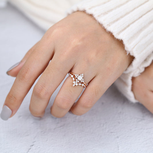 0.22 CT Round Moissanite Cluster Bridal Ring Set 2