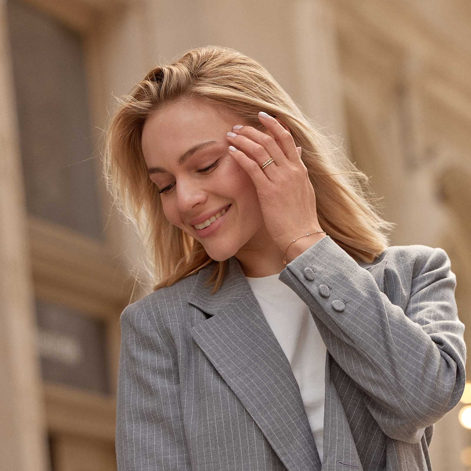 0.58 CT Round Shaped Moissanite Minimalist Wedding Bands 4