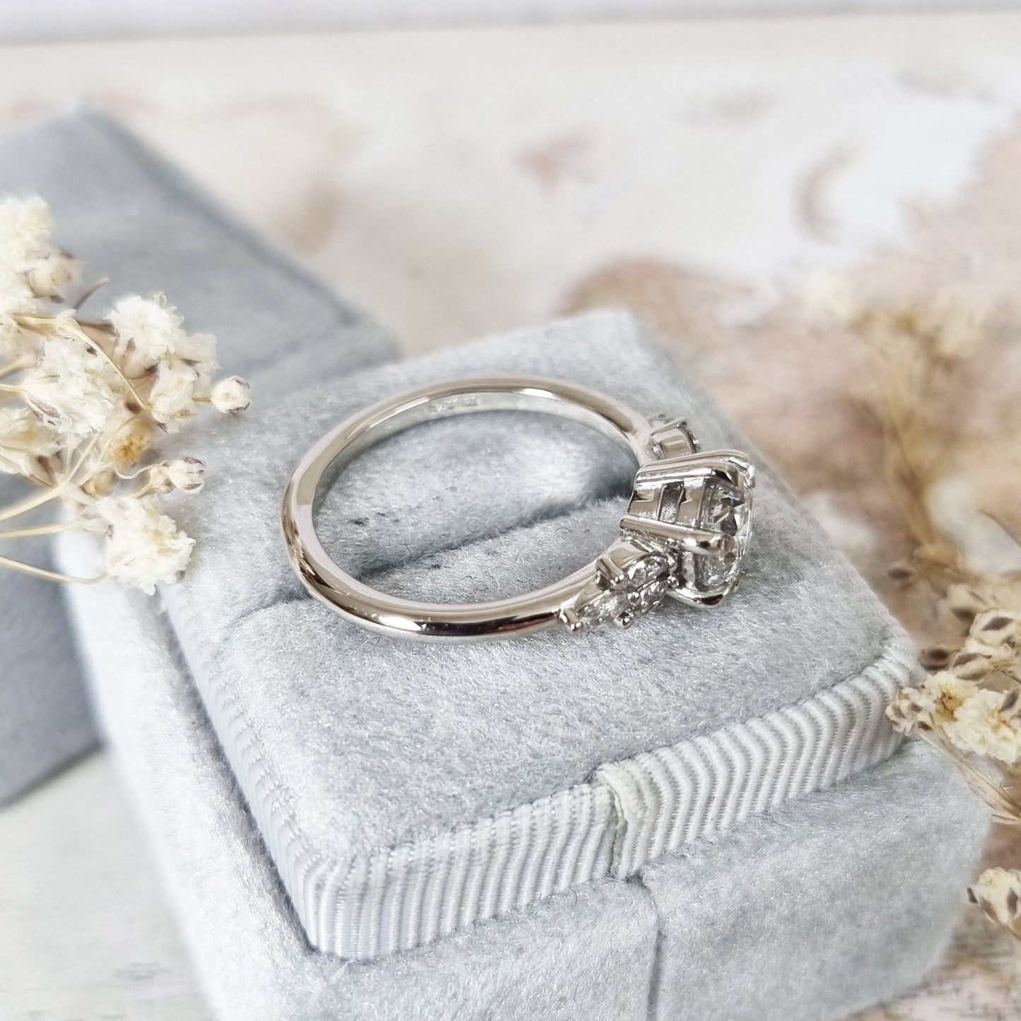 1.0 CT Round Cluster CVD E/VS1 Diamond Engagement Ring 5