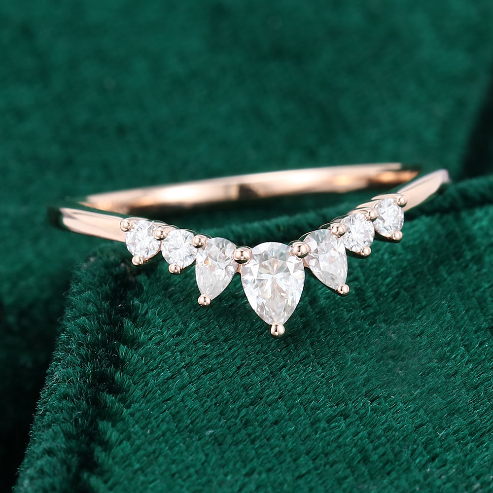 0.30 CT Round & Pear Moissanite Curved Wedding Band 4