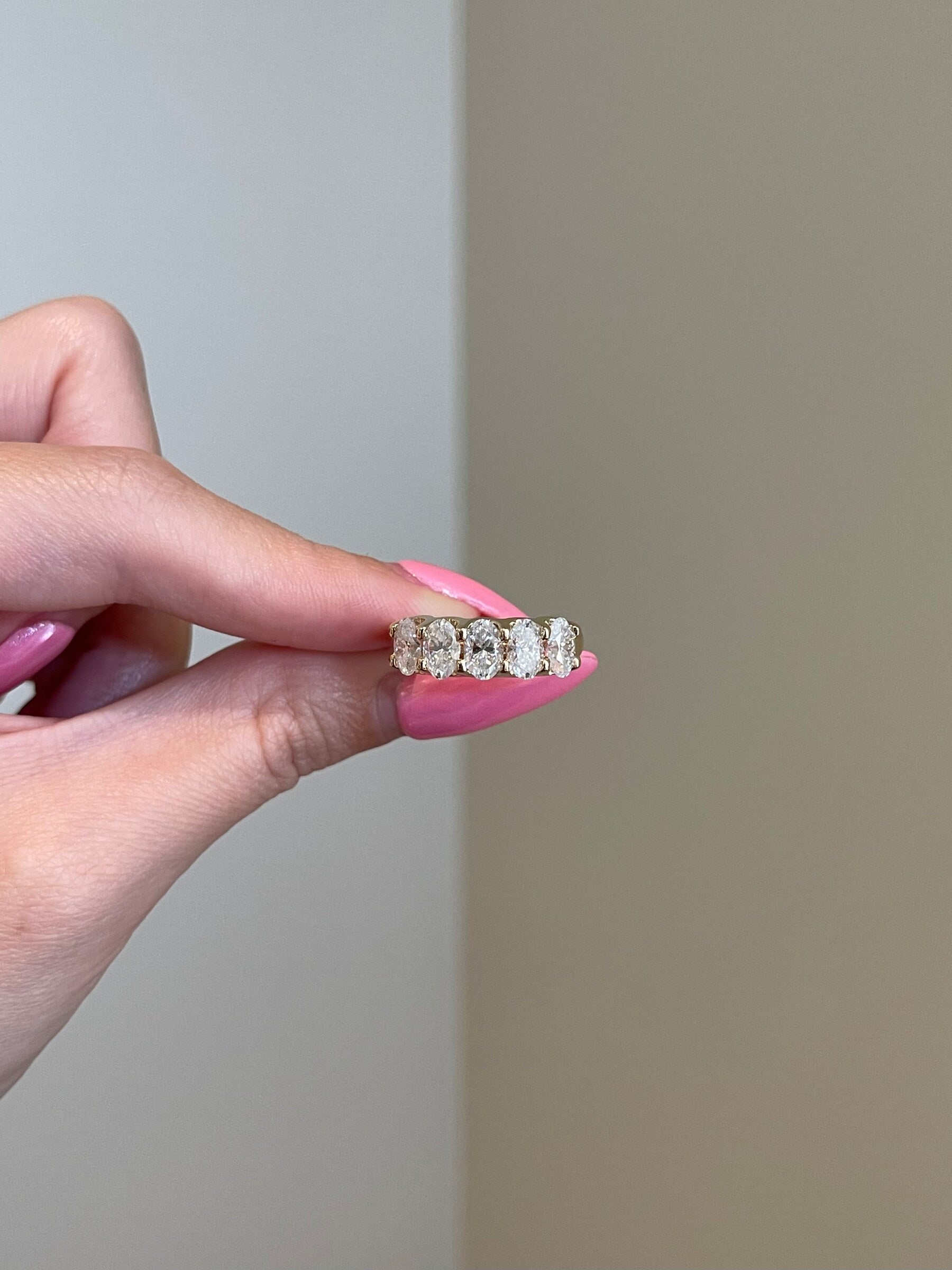 2.50 TCW Oval Shaped Moissanite Five Stones Wedding Band 4