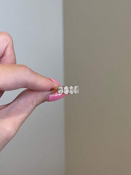 2.50 TCW Oval Shaped Moissanite Five Stones Wedding Band 1