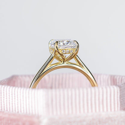 2 CT Round Three Stones Lab Grown Diamond Engagement Ring