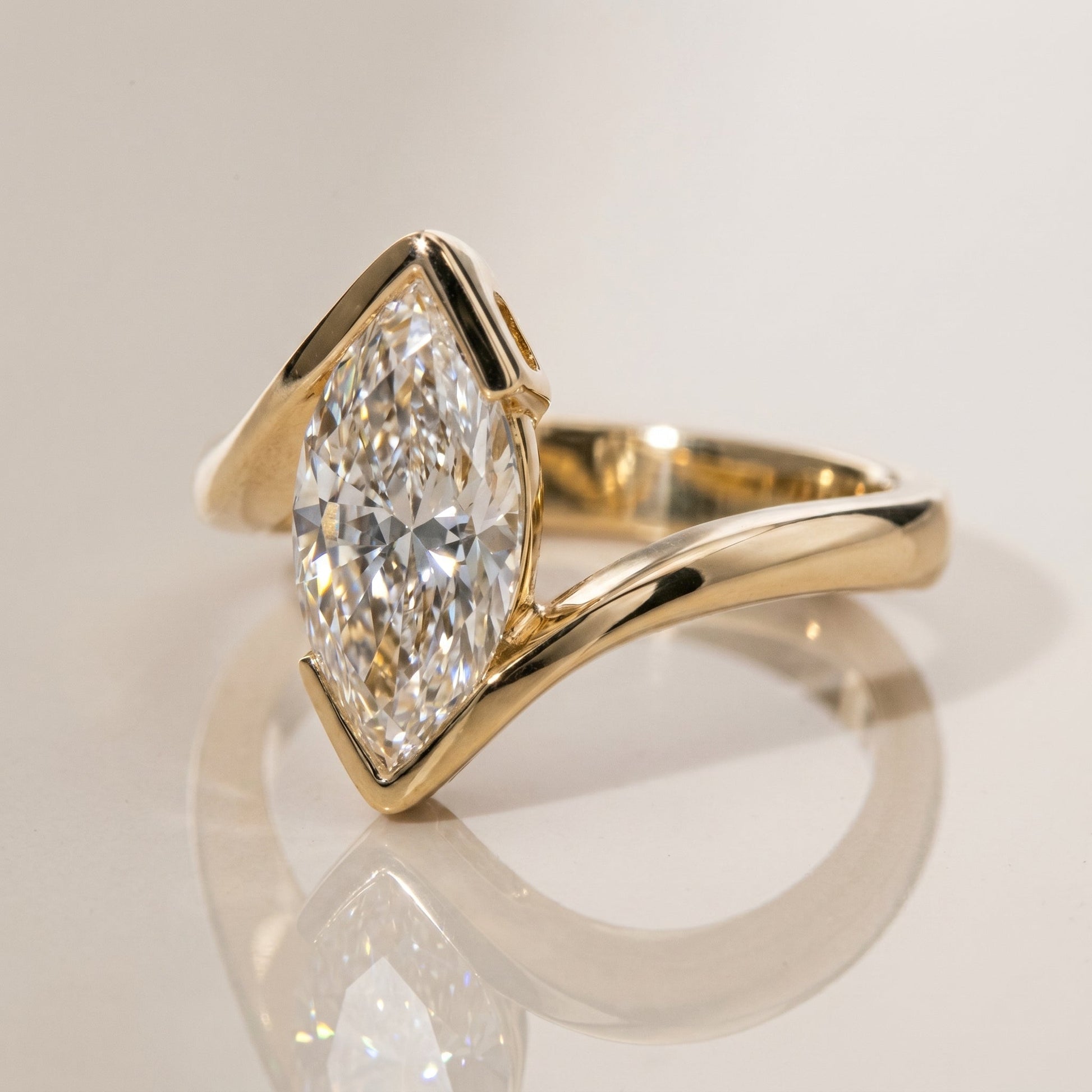 Oval Solitaire Engagement Ring – 2 CT Moissanite Diamond