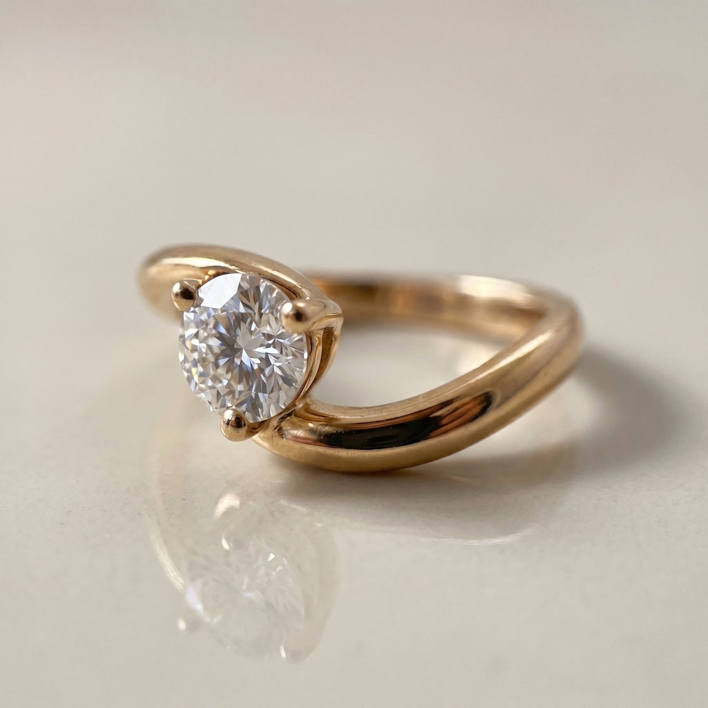 Oval Solitaire Engagement Ring – 2 CT Moissanite Diamond