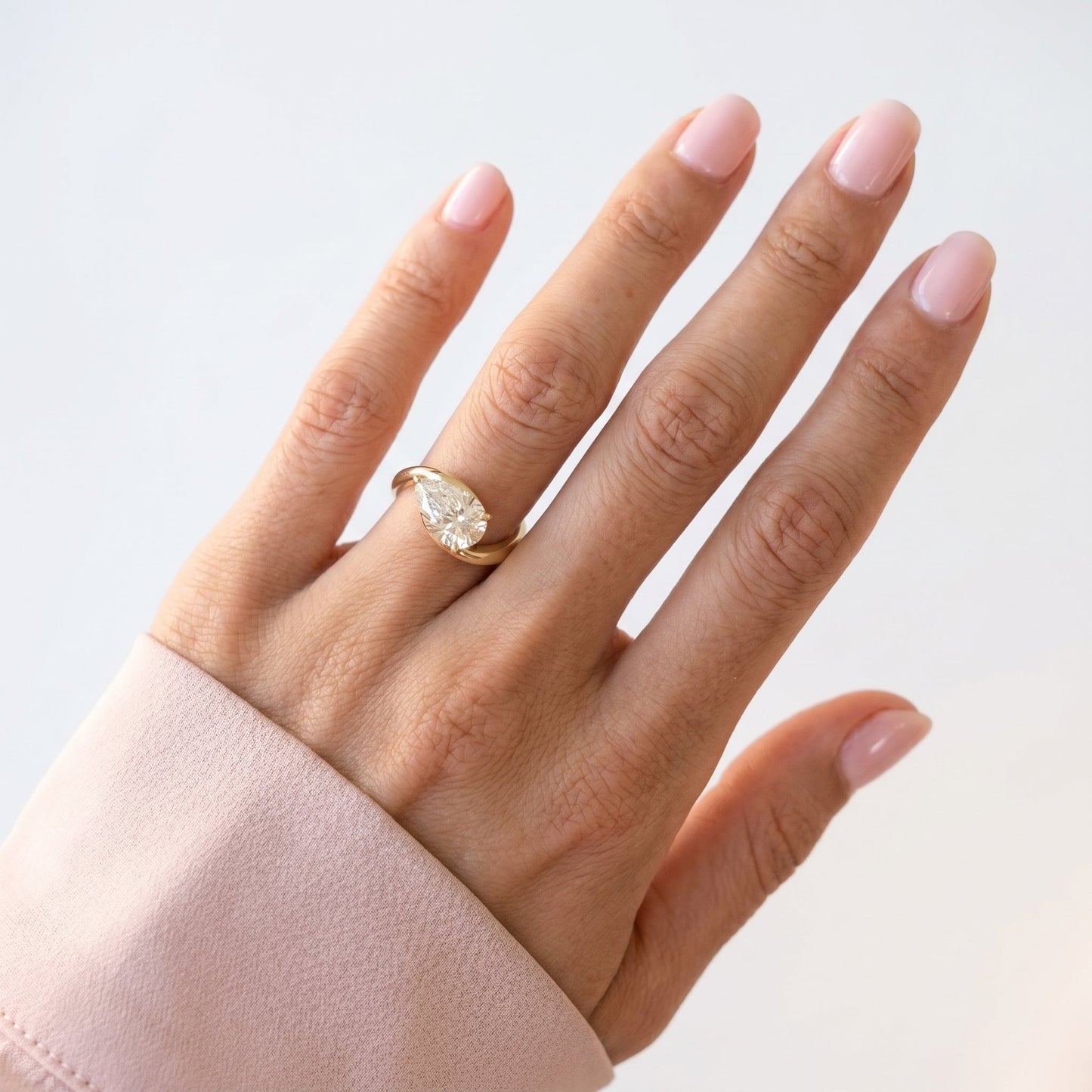 Oval Solitaire Engagement Ring – 2 CT Moissanite Diamond