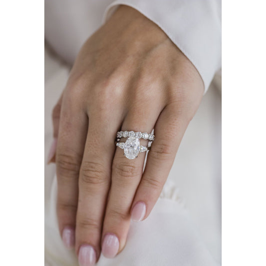 4.0 CT Crushed Ice Oval Three Stone Moissanite Engagement Ring (US Size 7.5 Ready To Ship)
