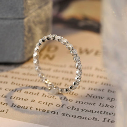0.45 TCW Round Cut Moissanite Bridal Wedding Band 2
