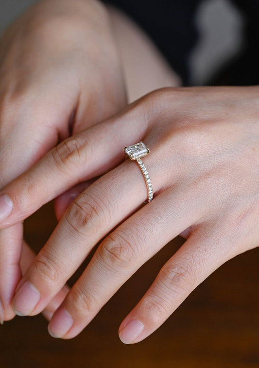 Stunning 1.0 - 2.0 CT Emerald Moissanite Engagement Ring With Hidden Halo & Pave Design 2