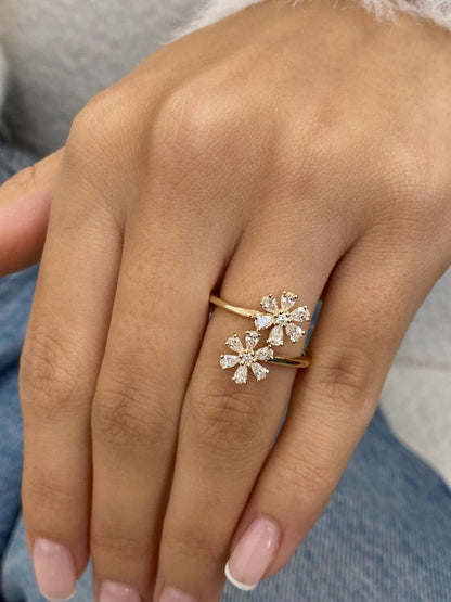Stunning 0.71 CT Round & Pear Moissanite Stones Lifestyle Wedding Bands 7