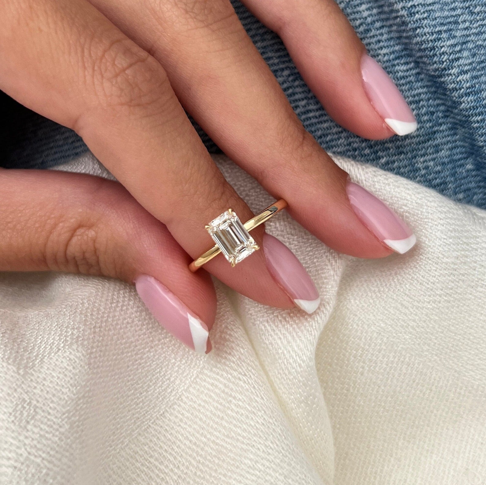 Round Halo, Pave & Split Shank Engagement Ring – 1.93 CT Lab Grown Diamond