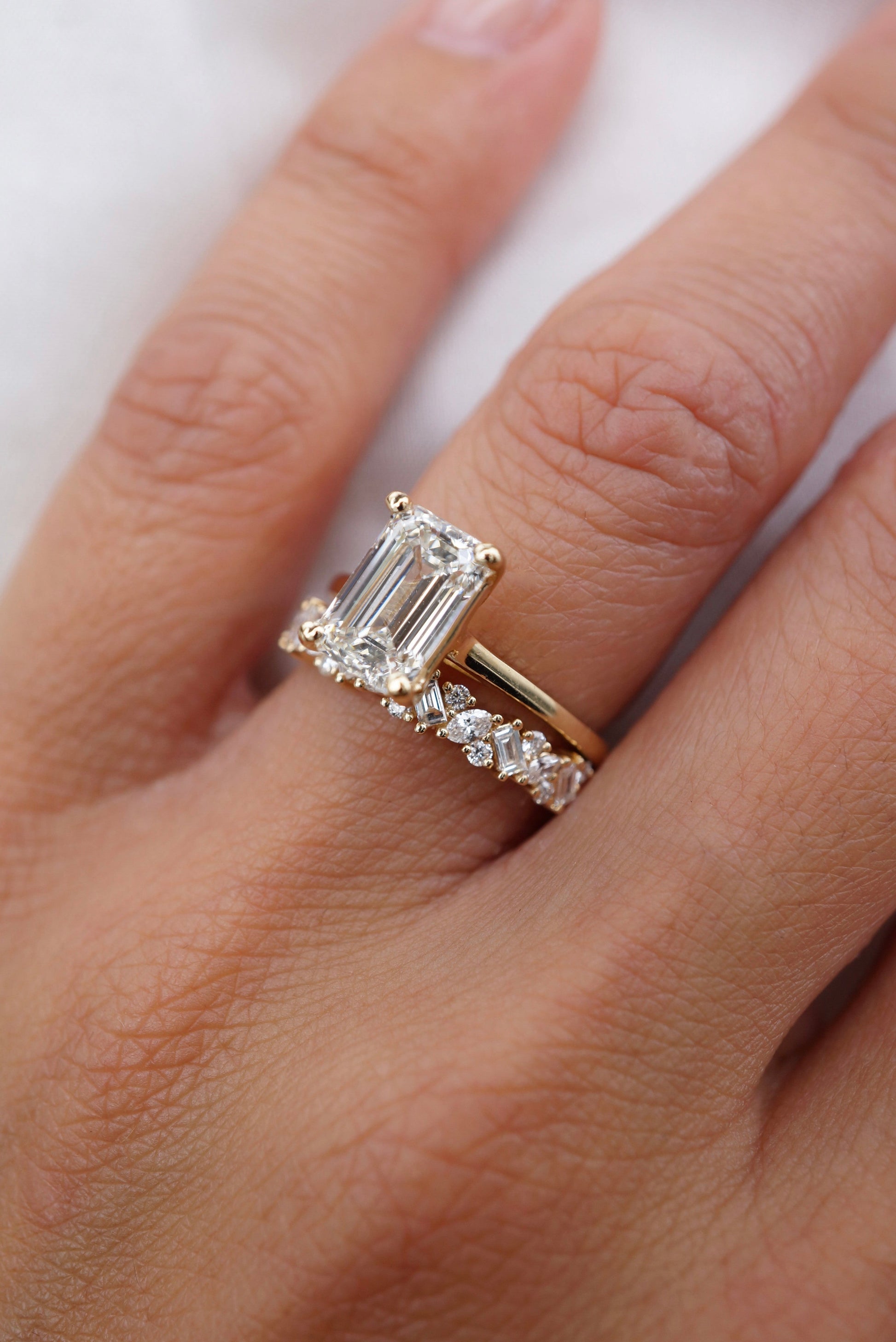0.35 TCW Round Diamond Curved Pave DEF/VVS Lab Grown Wedding Band