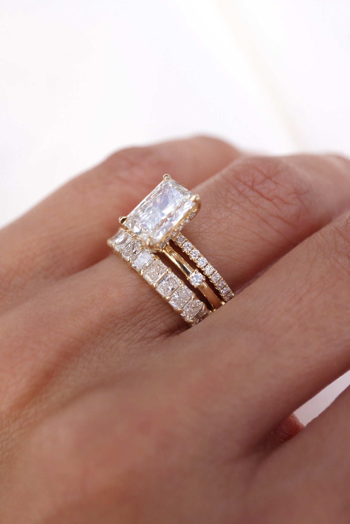 0.35 TCW Round Diamond Curved Pave DEF/VVS Lab Grown Wedding Band