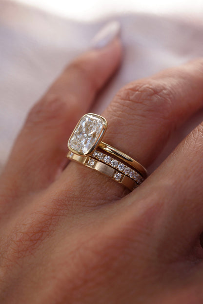 0.35 TCW Round Diamond Curved Pave DEF/VVS Lab Grown Wedding Band