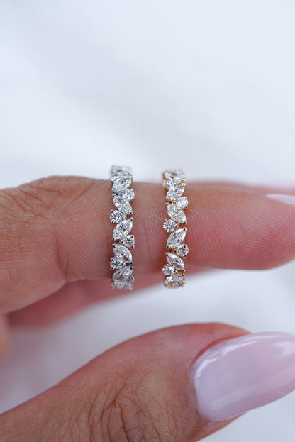 0.35 TCW Round Diamond Curved Pave DEF/VVS Lab Grown Wedding Band
