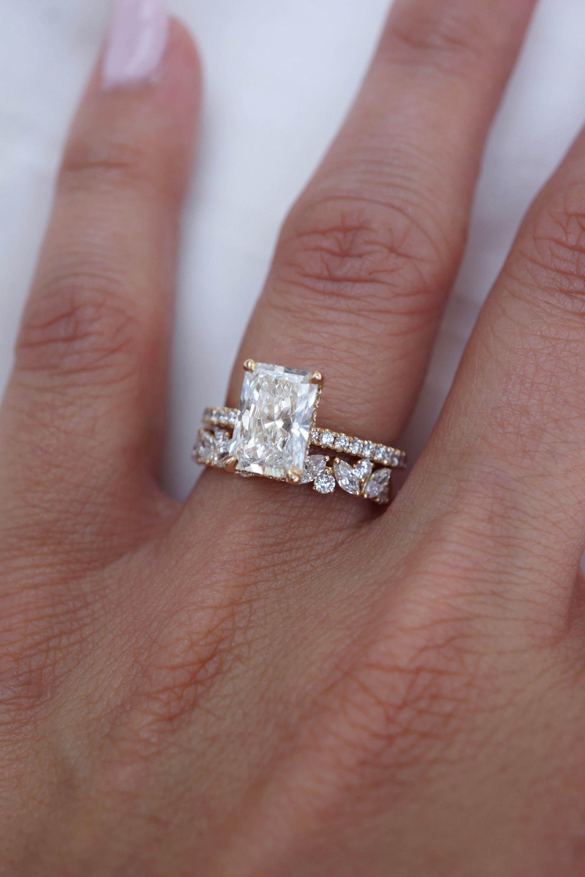 0.35 TCW Round Diamond Curved Pave DEF/VVS Lab Grown Wedding Band