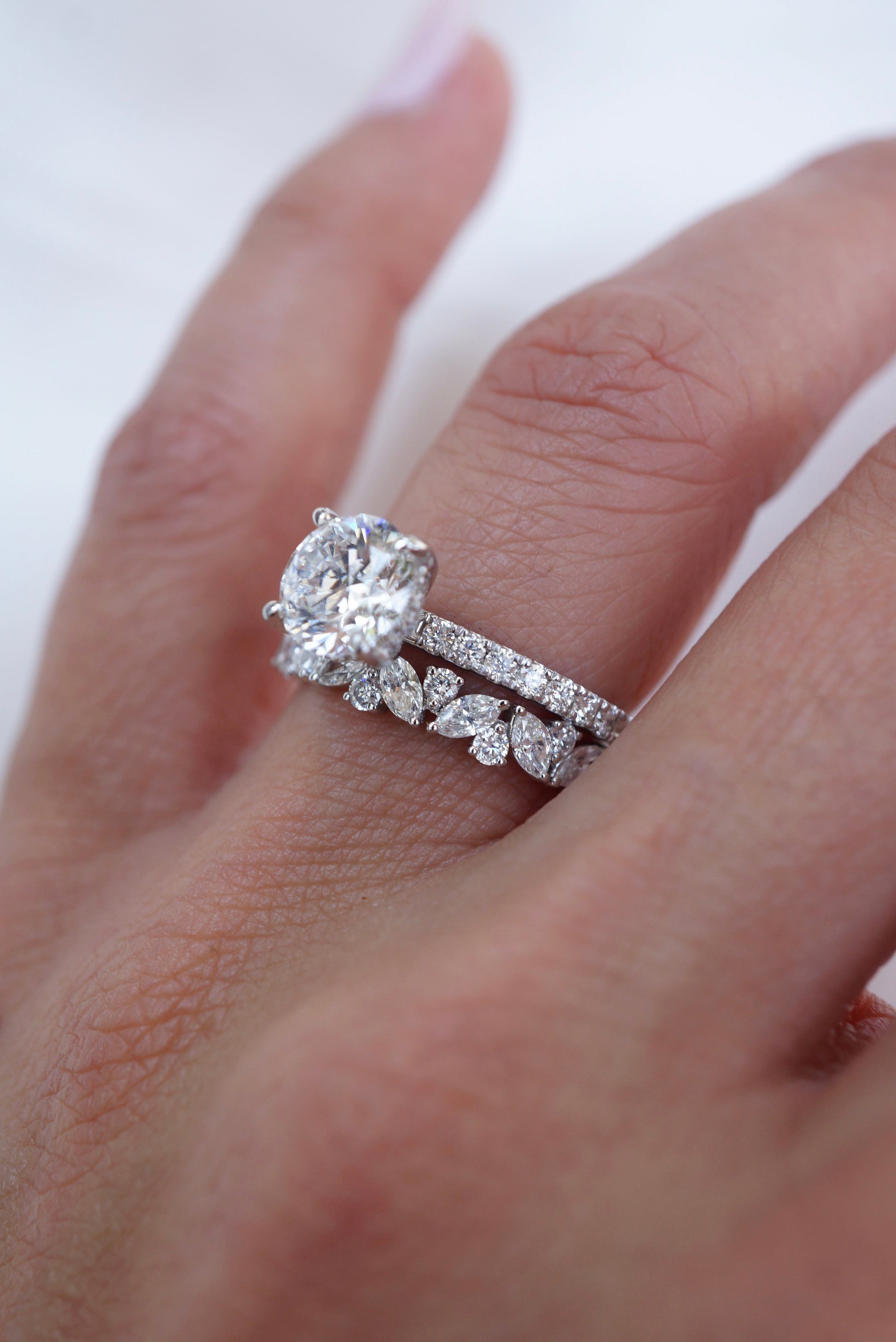 0.35 TCW Round Diamond Curved Pave DEF/VVS Lab Grown Wedding Band
