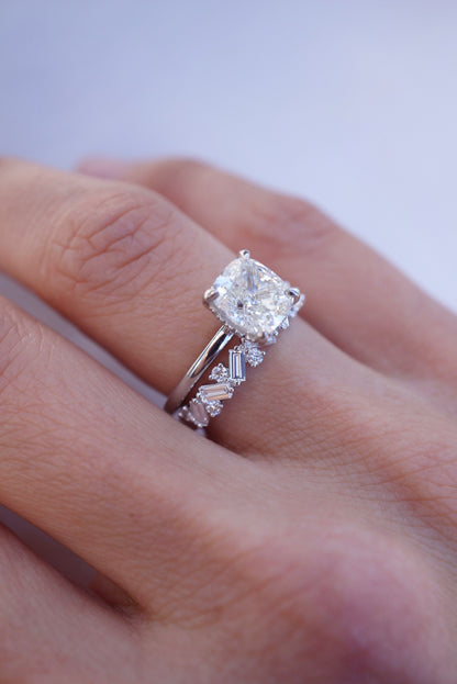 0.35 TCW Round Diamond Curved Pave DEF/VVS Lab Grown Wedding Band