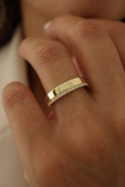 0.35 TCW Round Diamond Curved Pave DEF/VVS Lab Grown Wedding Band