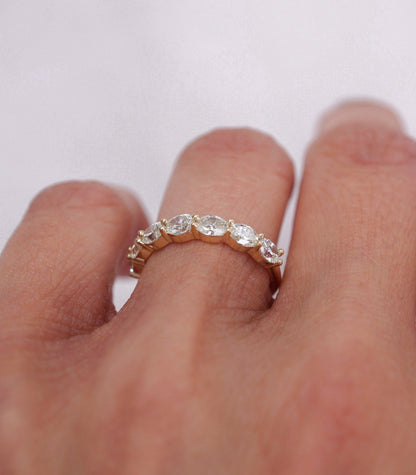 0.35 TCW Round Diamond Curved Pave DEF/VVS Lab Grown Wedding Band