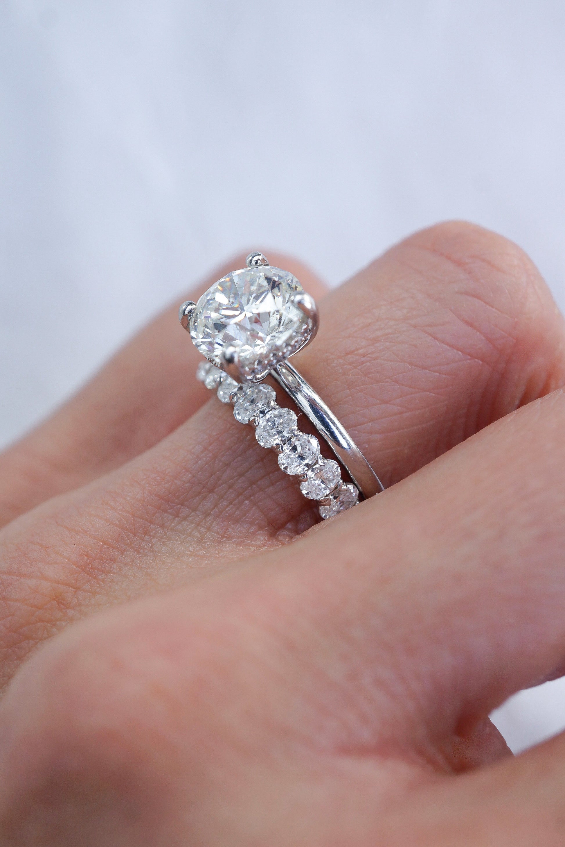 0.35 TCW Round Diamond Curved Pave DEF/VVS Lab Grown Wedding Band