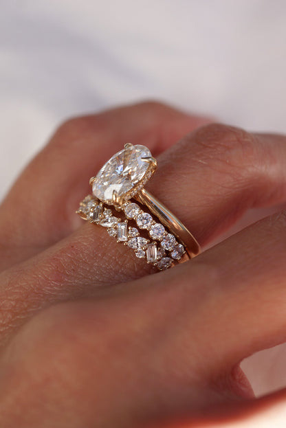 0.35 TCW Round Diamond Curved Pave DEF/VVS Lab Grown Wedding Band