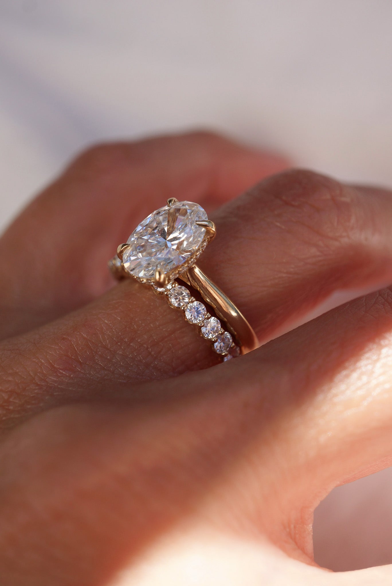 0.35 TCW Round Diamond Curved Pave DEF/VVS Lab Grown Wedding Band