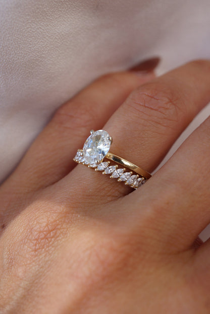 0.35 TCW Round Diamond Curved Pave DEF/VVS Lab Grown Wedding Band