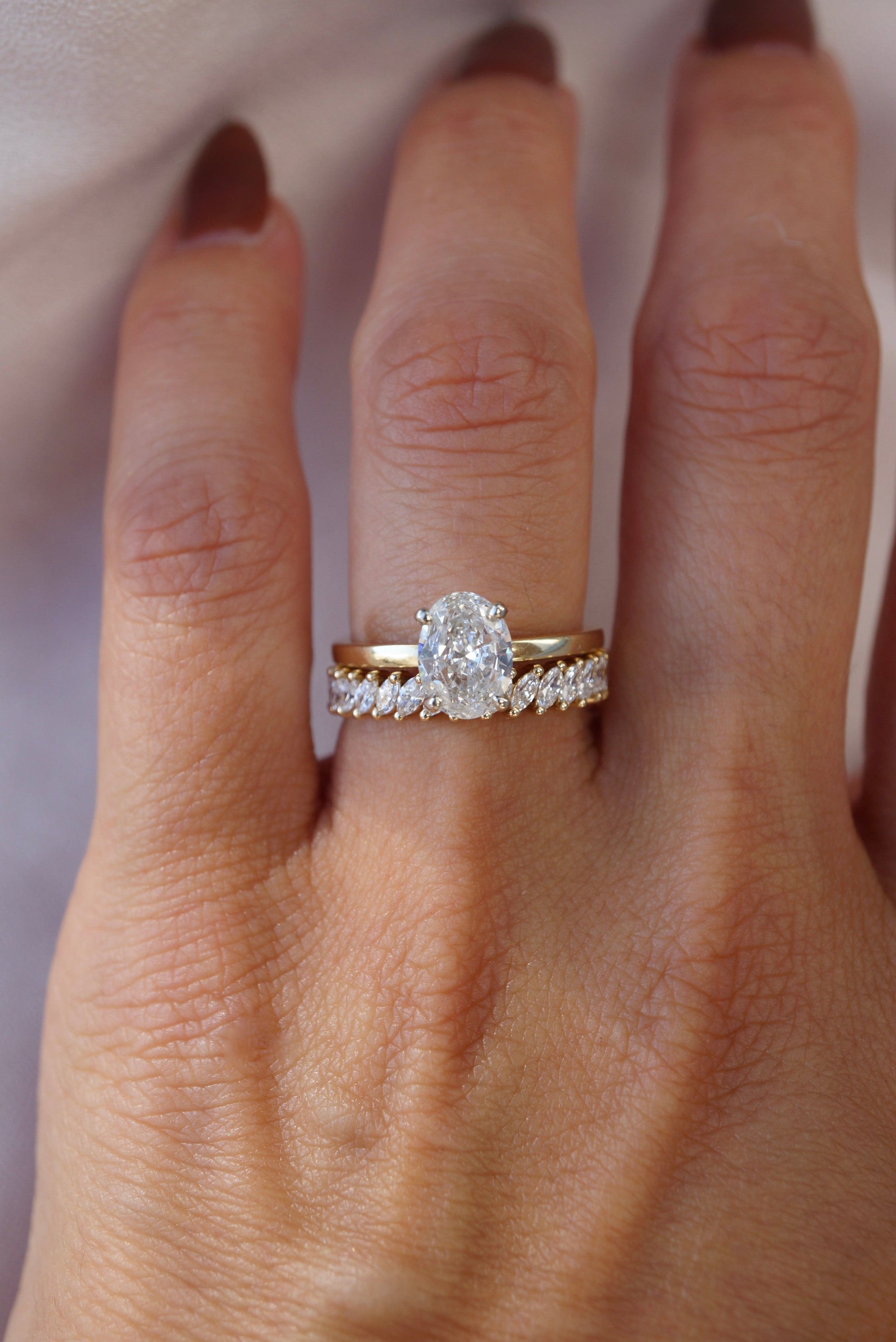 0.35 TCW Round Diamond Curved Pave DEF/VVS Lab Grown Wedding Band