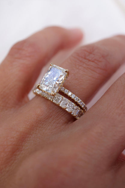 0.35 TCW Round Diamond Curved Pave DEF/VVS Lab Grown Wedding Band
