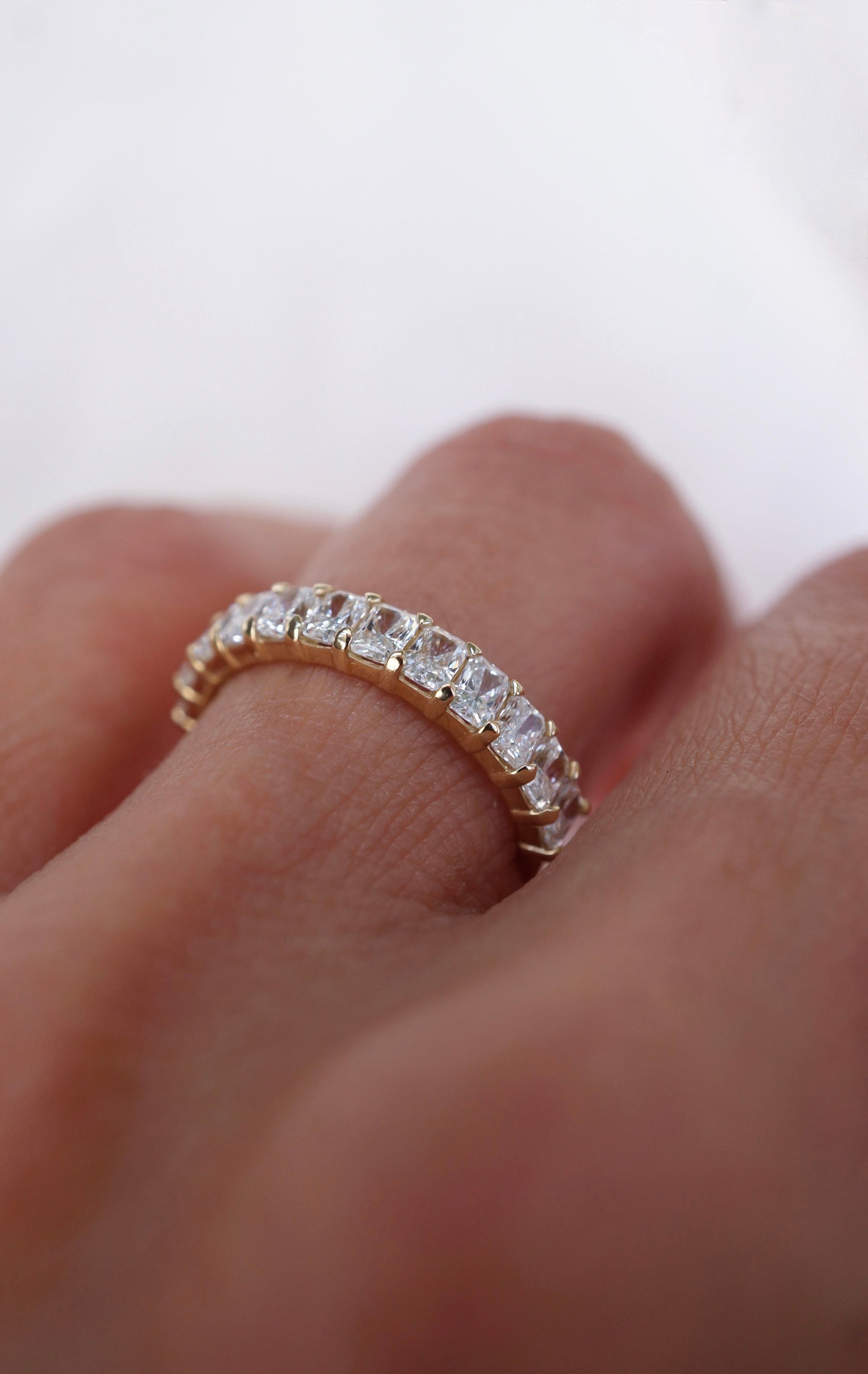 0.35 TCW Round Diamond Curved Pave DEF/VVS Lab Grown Wedding Band