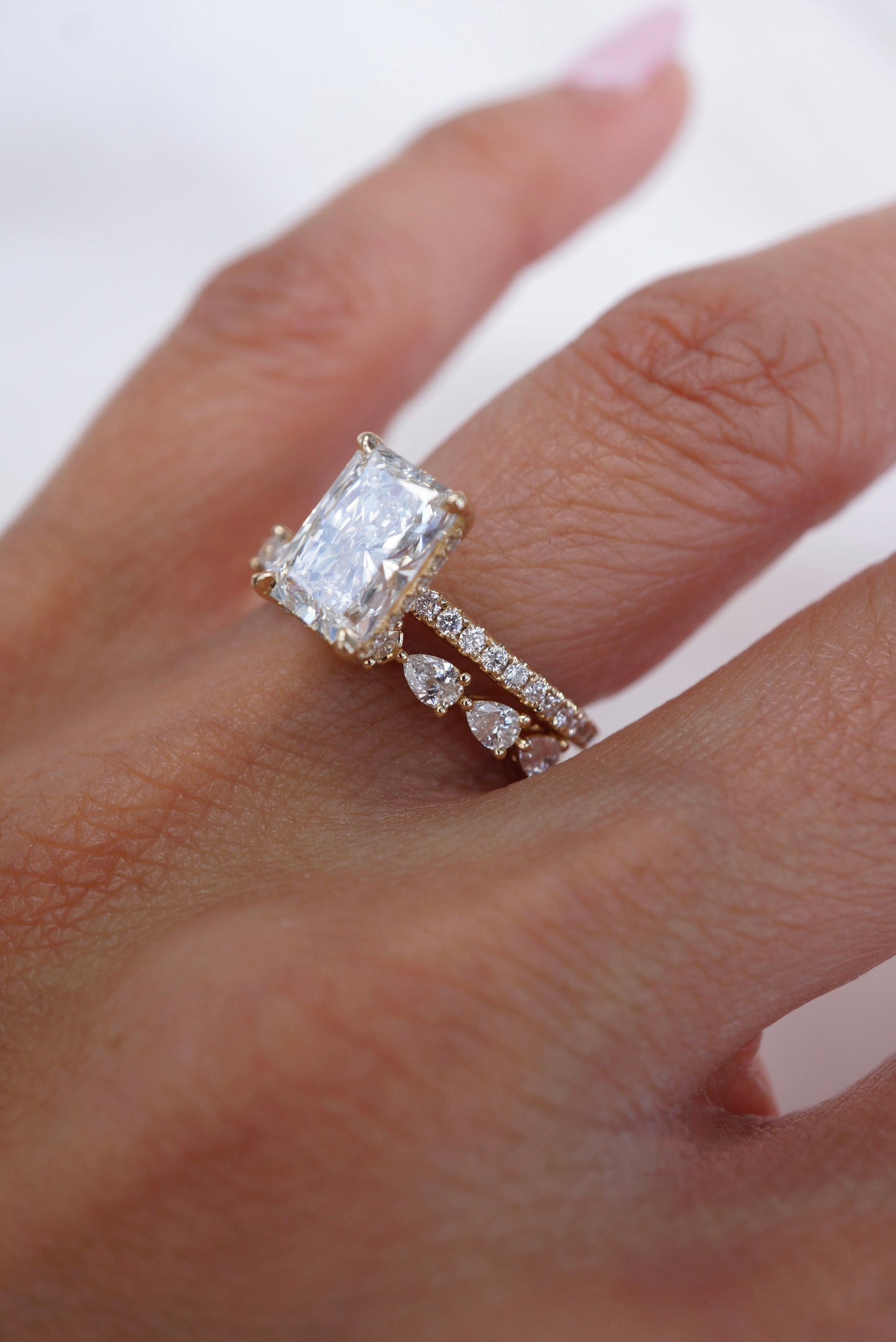 0.35 TCW Round Diamond Curved Pave DEF/VVS Lab Grown Wedding Band