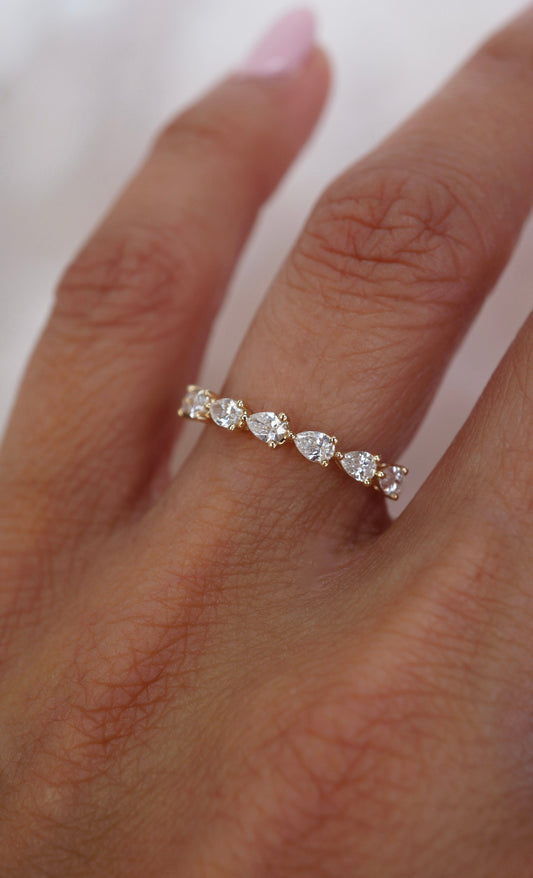 0.35 TCW Round Diamond Curved Pave DEF/VVS Lab Grown Wedding Band