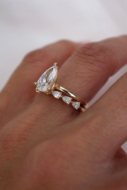 0.35 TCW Round Diamond Curved Pave DEF/VVS Lab Grown Wedding Band