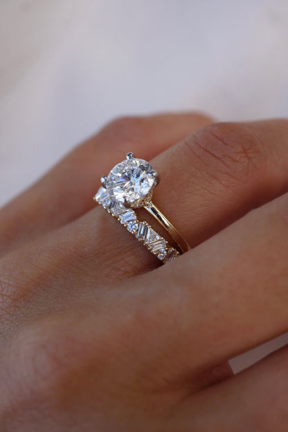 0.35 TCW Round Diamond Curved Pave DEF/VVS Lab Grown Wedding Band